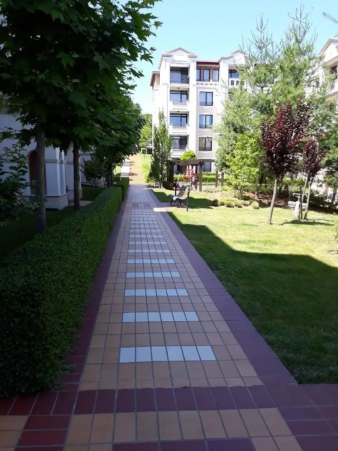 Апартамент Rose В Местност Каваци, Созопол Apartament